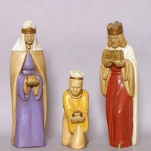 Les 3 rois mages. Rsine polychrome. 15 centimtres.